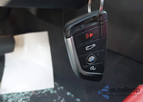 2022 BMW 530 I z USA, uszkodzony, nr VIN WBA53BH05NWX75893